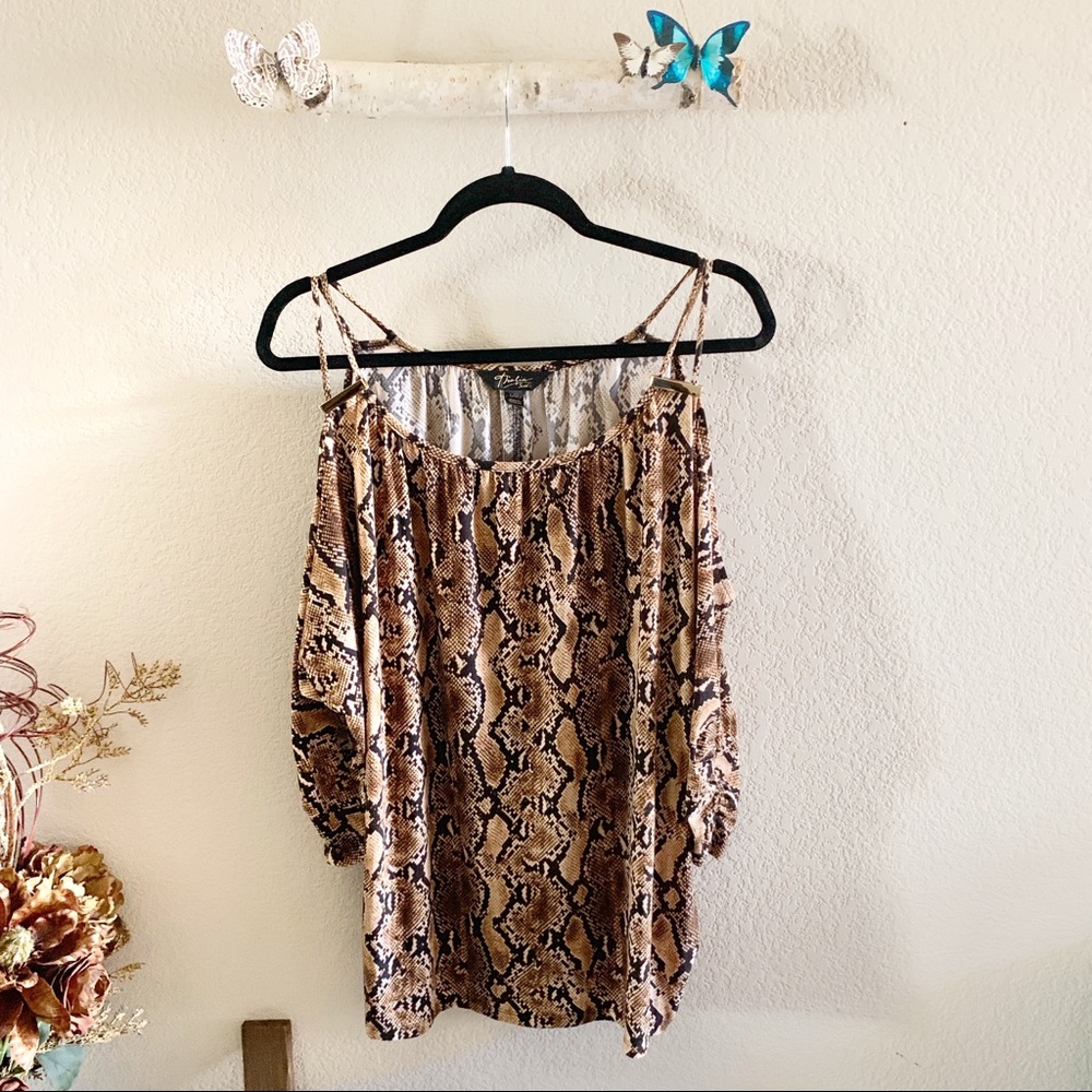 Thalia Sodi Cold Shoulder Animal Print Top